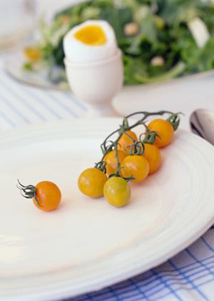 地域に愛される老舗弁当店「つるや」：多彩なメニューと便利なテイクアウトサービスの魅力